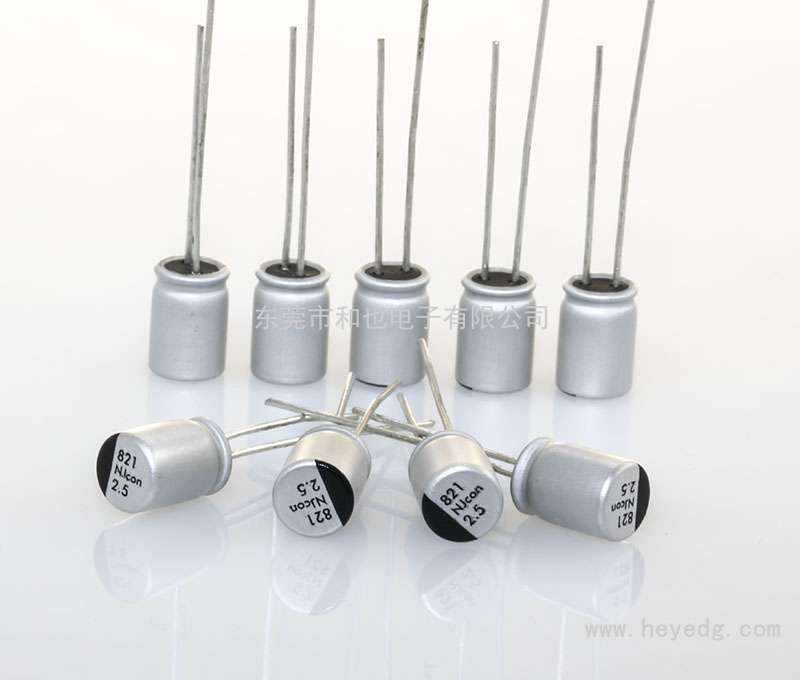 插件固態(tài): 2.5v/820uf  6.3x8mm